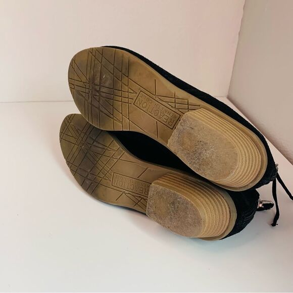 Kenneth Cole Reaction Side Way Black Suede Booties - Picture 5 of 7